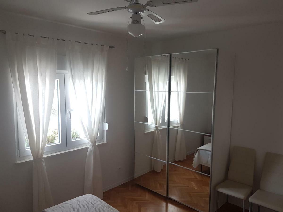 Sea View Apartment With A Huge Terrace Pisak Zewnętrze zdjęcie